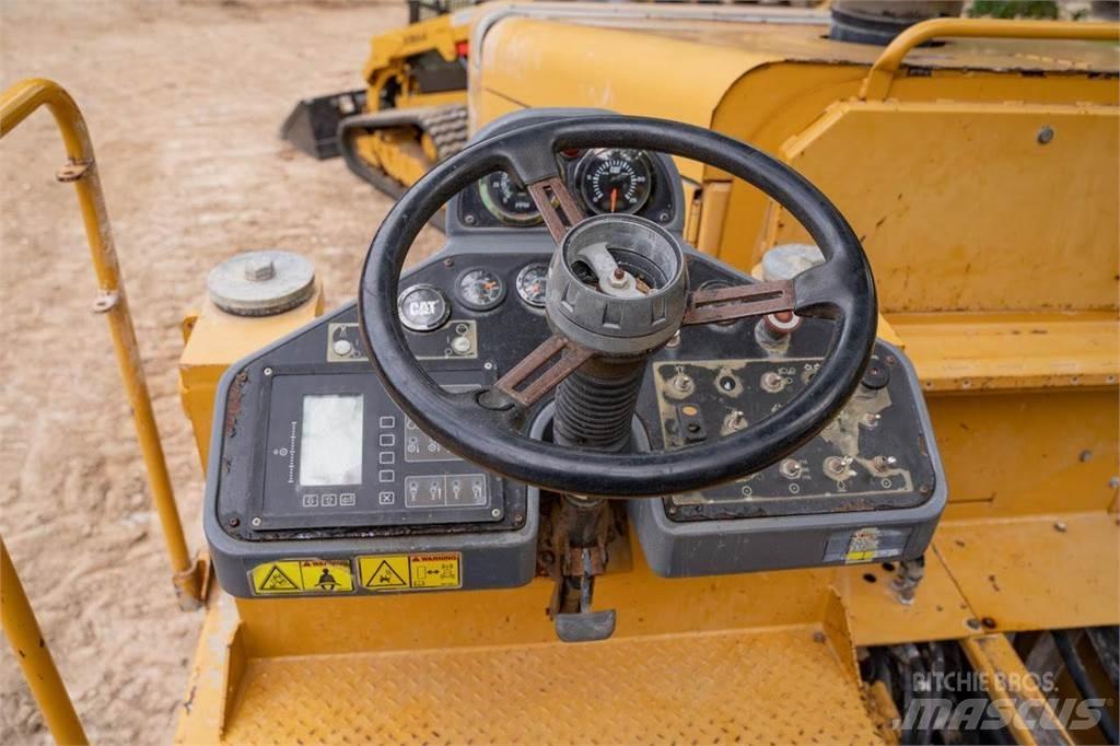 CAT RM300 Jordvibrationstromler