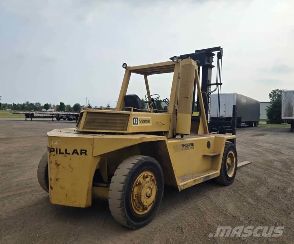 CAT V225B Gaffeltrucks - andre