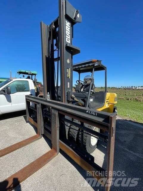 Clark C70D Gaffeltrucks - andre