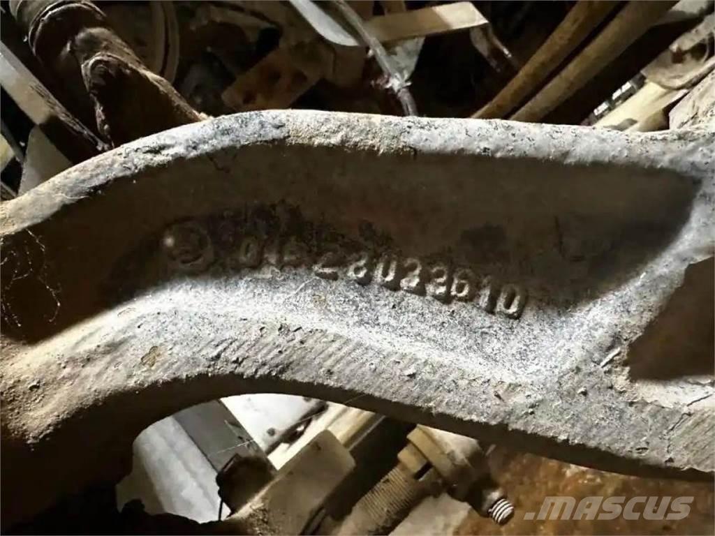  Dana 367 Aksler