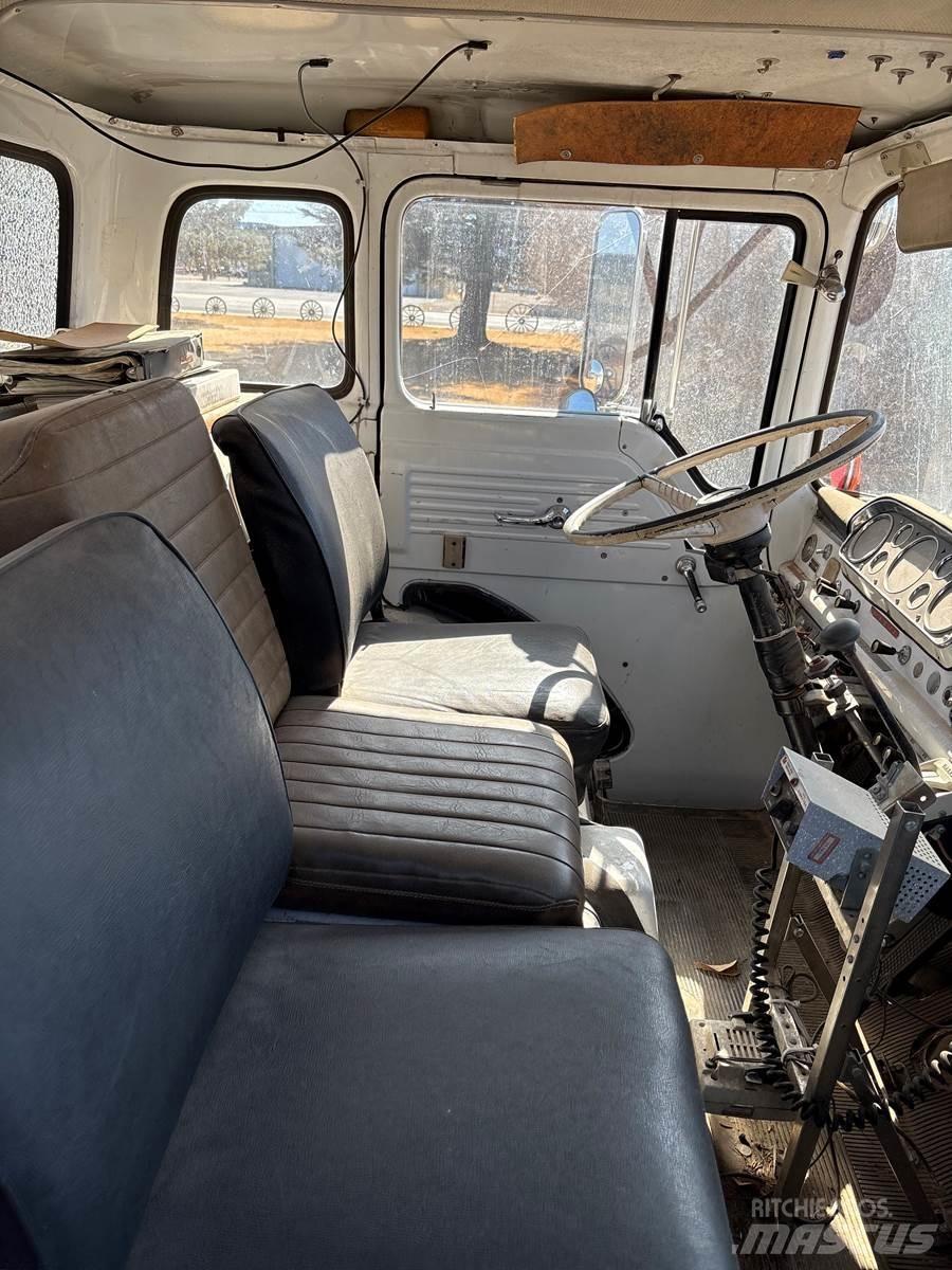 Ford 8000 Brandbiler