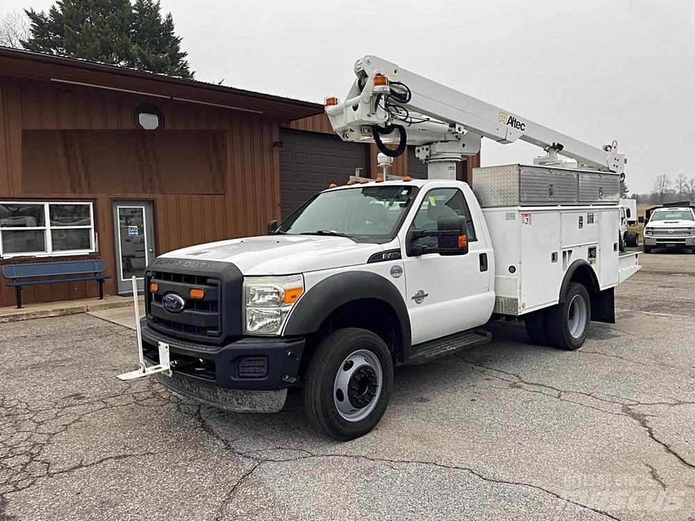 Ford F-450 Lastbilmonterede lifte