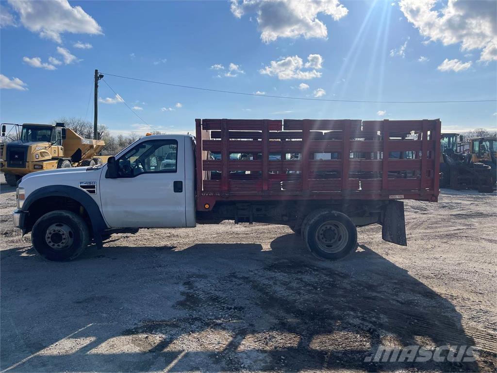 Ford F-450 Lastbiler til dyretransport