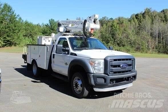 Ford F-550 Lastbilmonterede lifte
