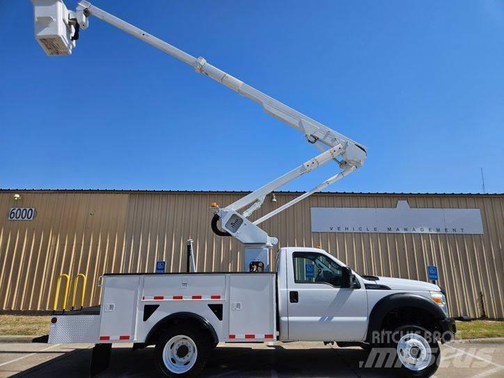 Ford F - 550 Lastbilmonterede lifte