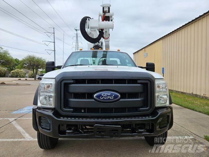 Ford F-550 Lastbilmonterede lifte