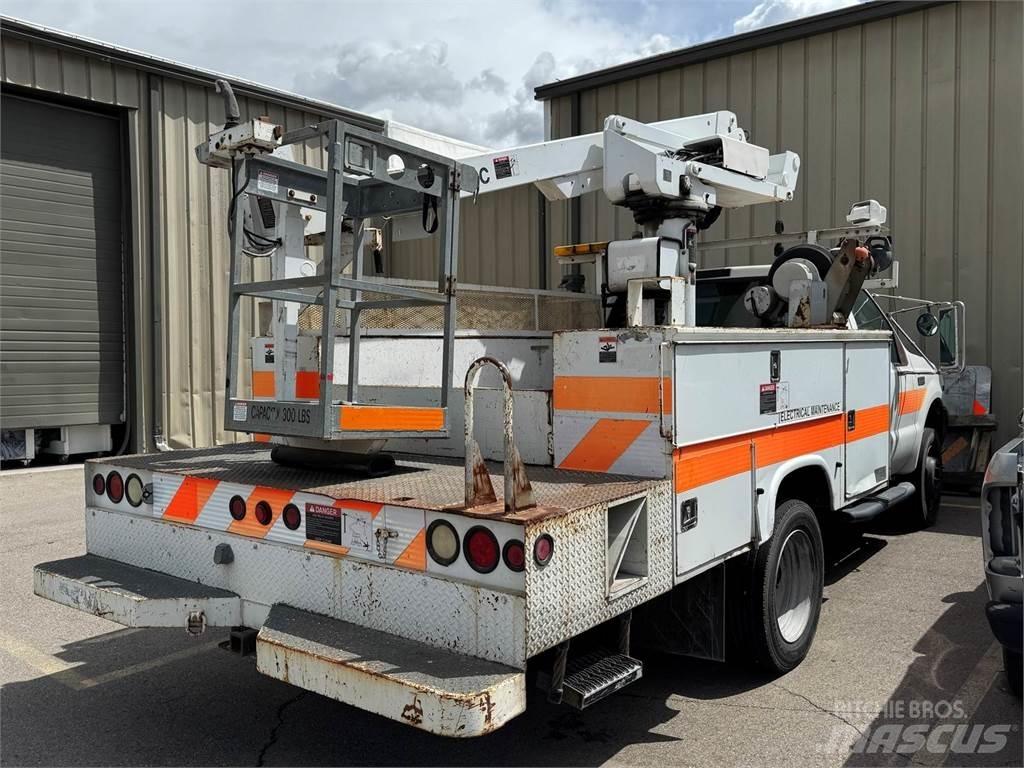 Ford F-550 Lastbilmonterede lifte