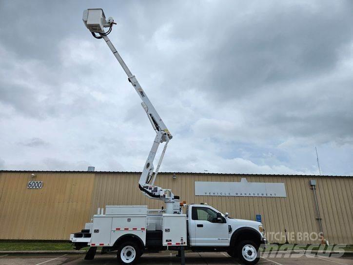 Ford F-550 Lastbilmonterede lifte