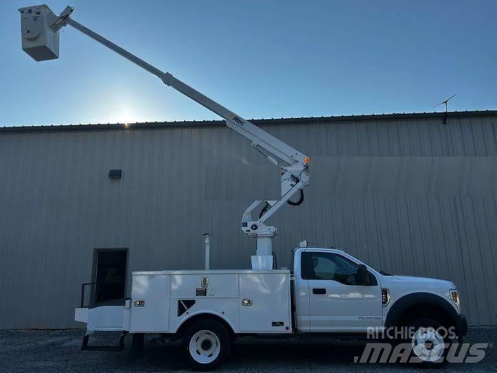 Ford F-550 Lastbilmonterede lifte