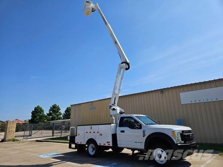 Ford F-550 Lastbilmonterede lifte