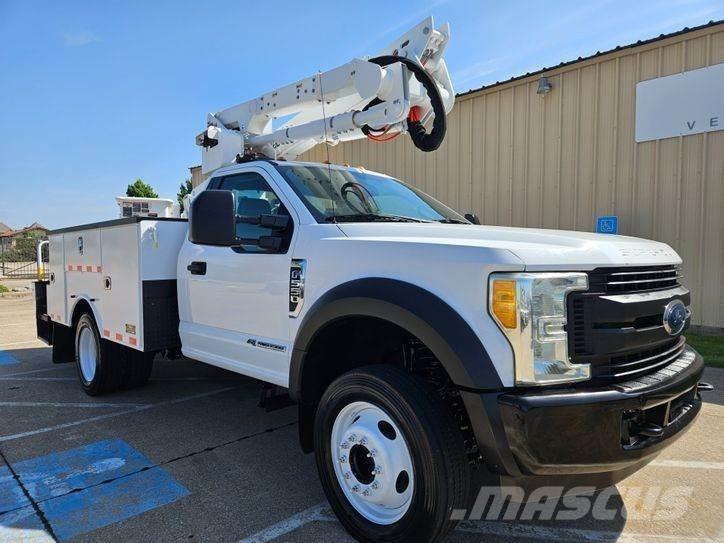 Ford F-550 Lastbilmonterede lifte