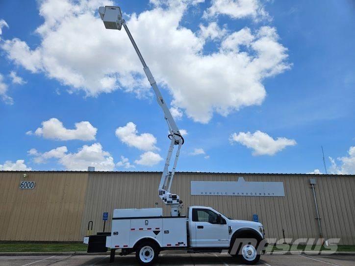 Ford F-550 Lastbilmonterede lifte