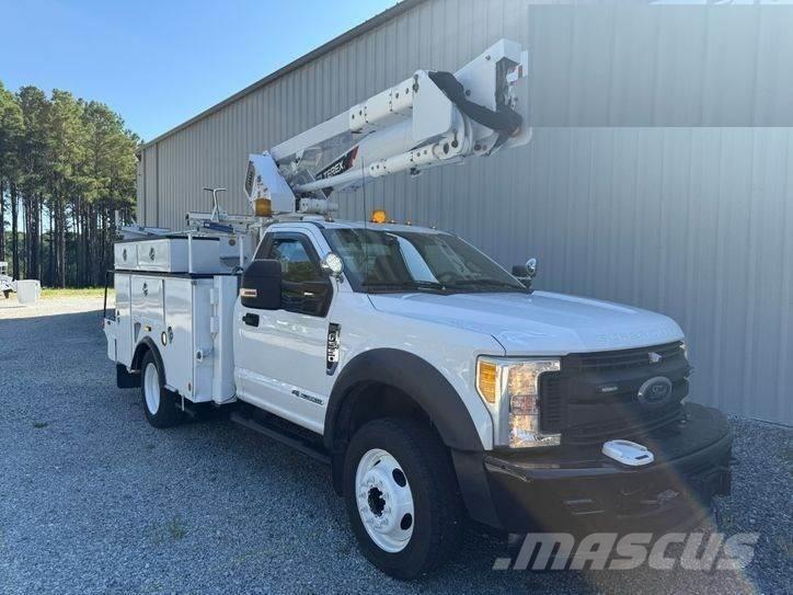 Ford F-550 Lastbilmonterede lifte