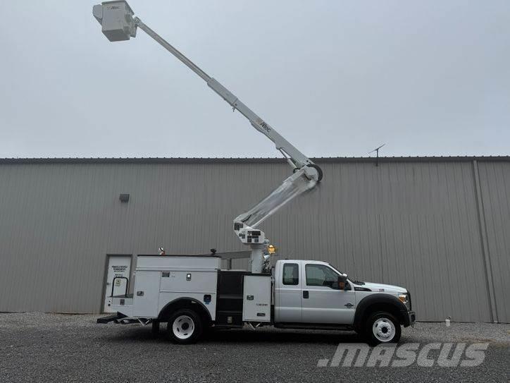Ford F-550 Lastbilmonterede lifte