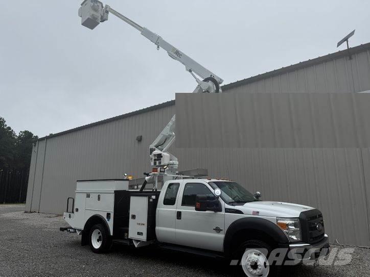 Ford F-550 Lastbilmonterede lifte