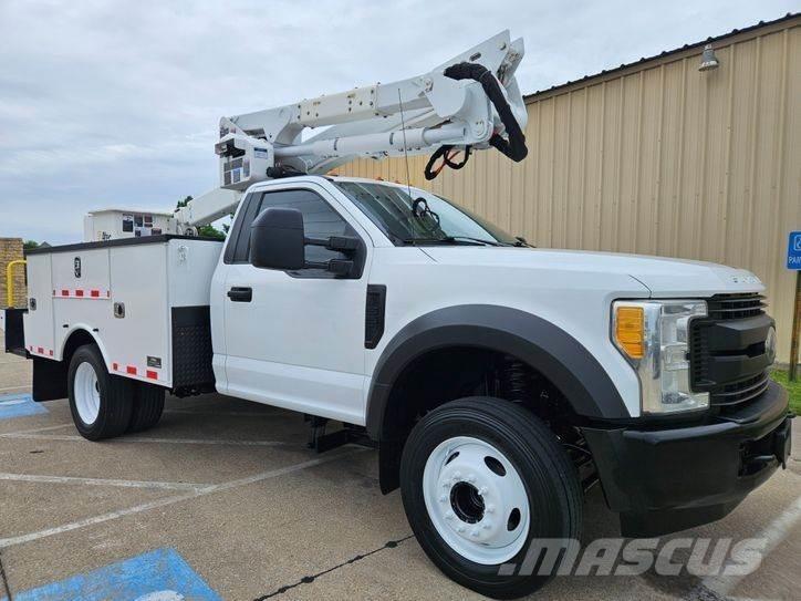 Ford F-550 Lastbilmonterede lifte