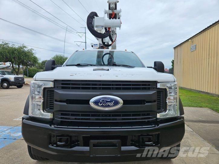 Ford F-550 Lastbilmonterede lifte
