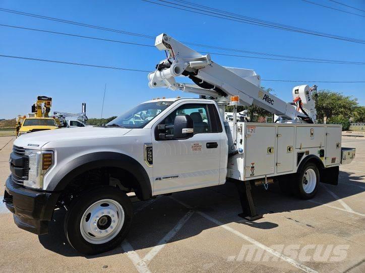 Ford F-550 Lastbilmonterede lifte