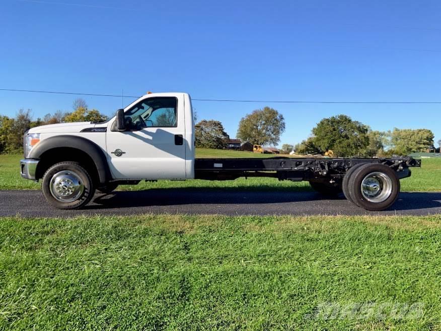 Ford F-550 Chassis