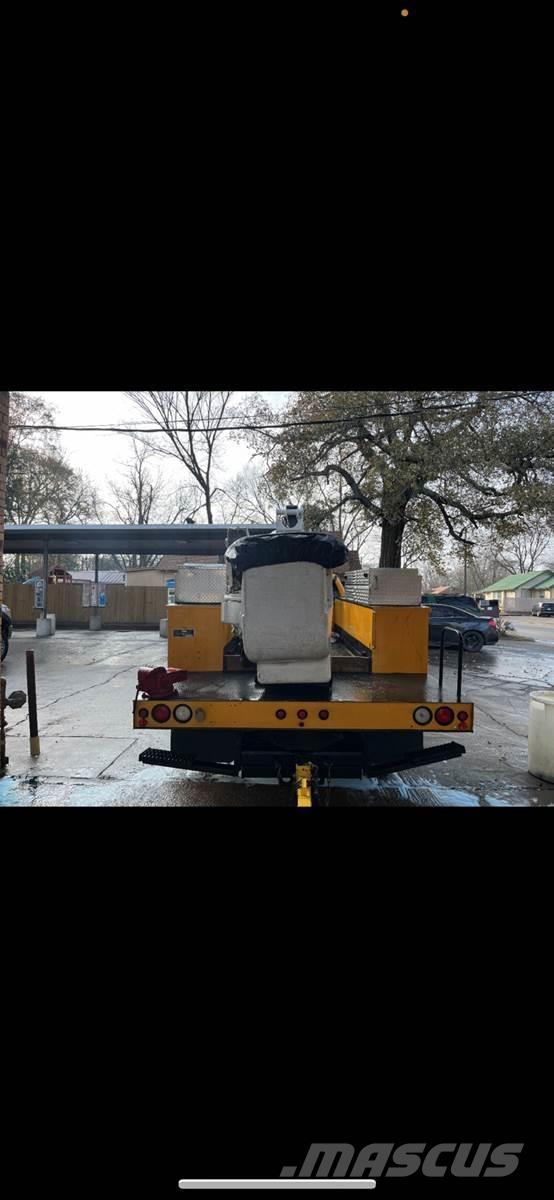 Ford F-550 Lastbilmonterede lifte