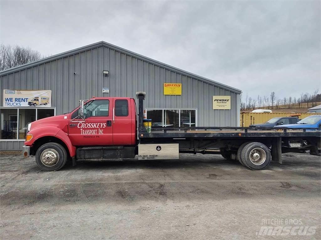 Ford F-650 Autotransportere / Knæklad