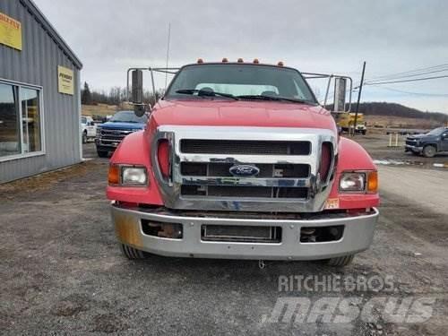 Ford F-650 Autotransportere / Knæklad