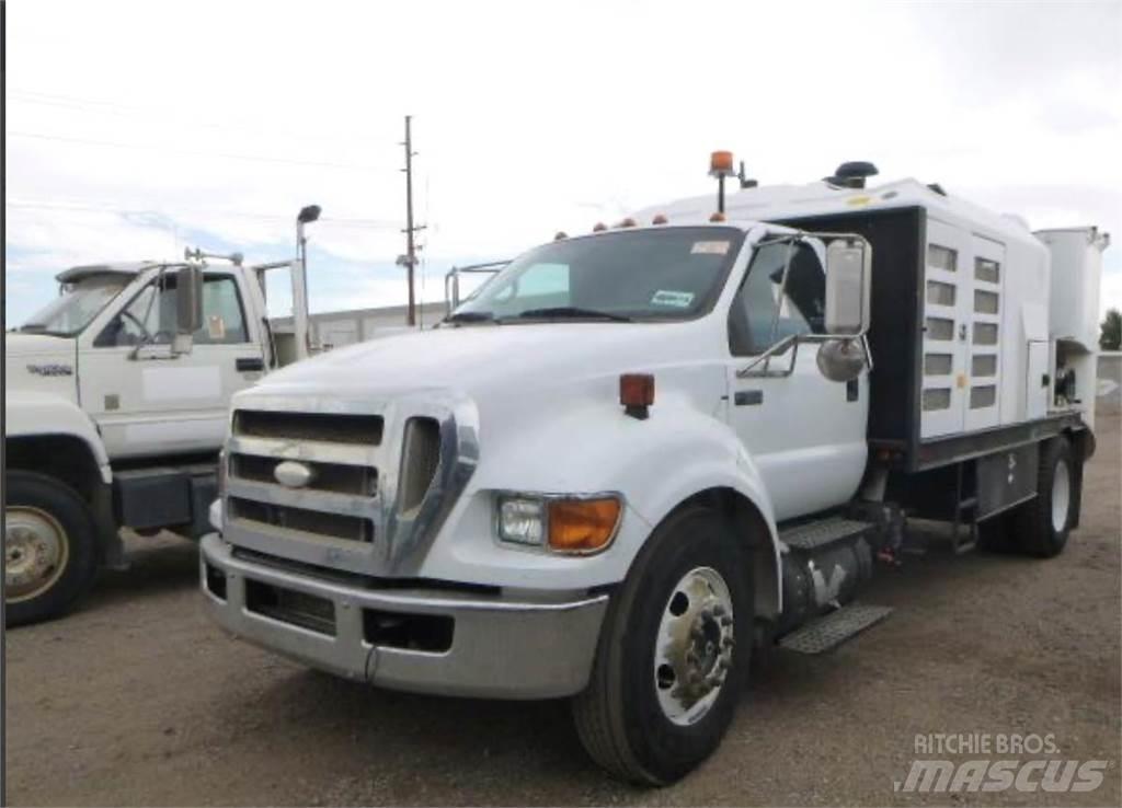 Ford F-650 Slamsuger