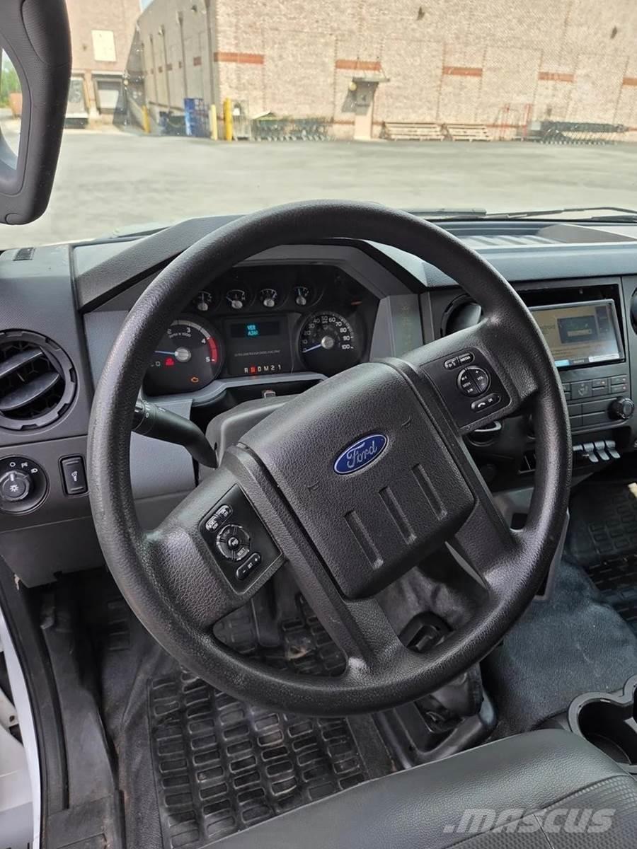 Ford F-650 Fast kasse
