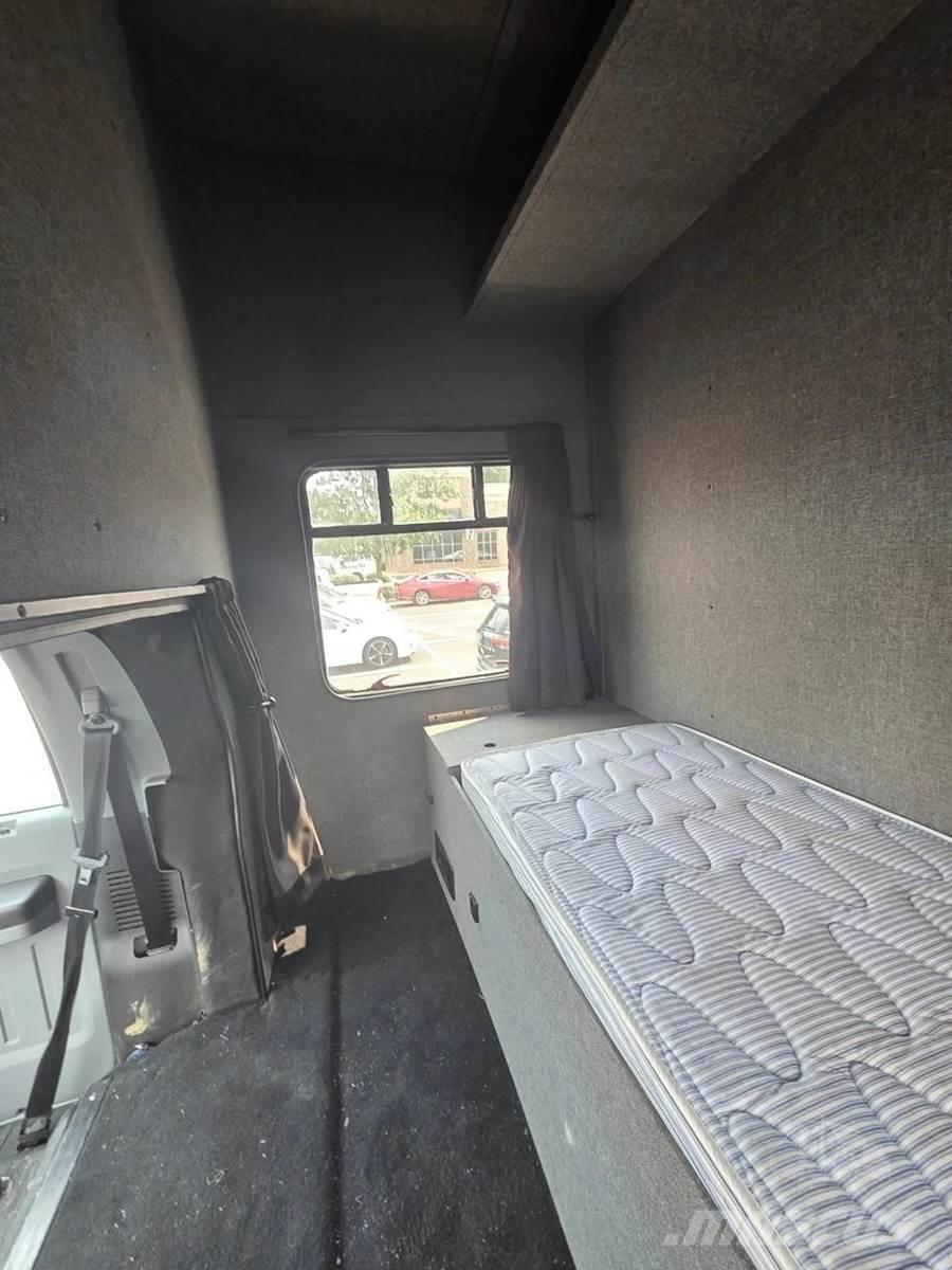 Ford F-650 Fast kasse