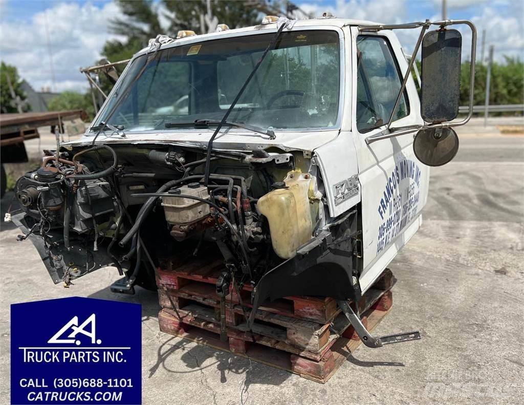 Ford F-700 Transport – Andet
