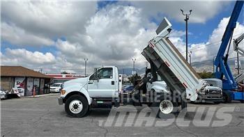 Ford F-750 Lastbiler med tip