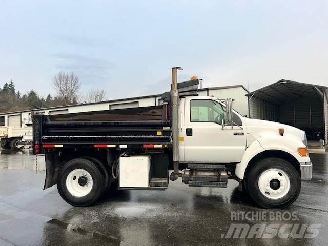 Ford F-750 Lastbiler med tip
