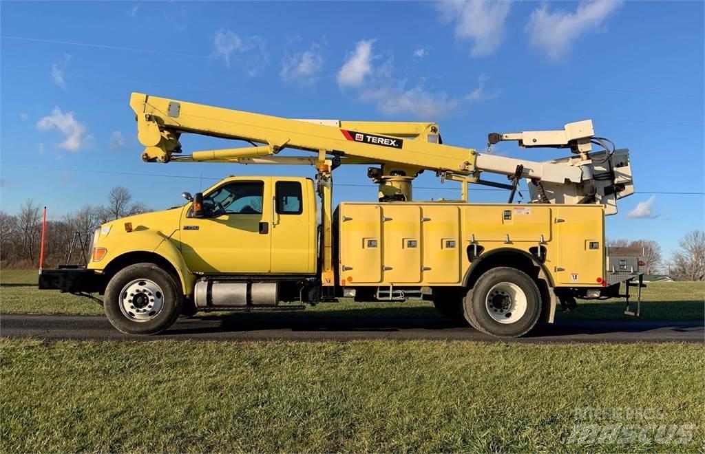 Ford F-750 Lastbilmonterede lifte
