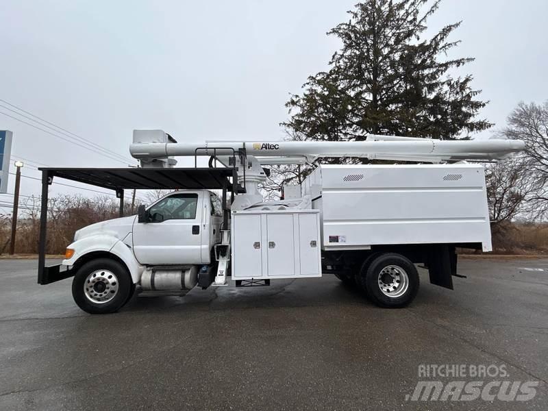 Ford F-750 Lastbilmonterede lifte