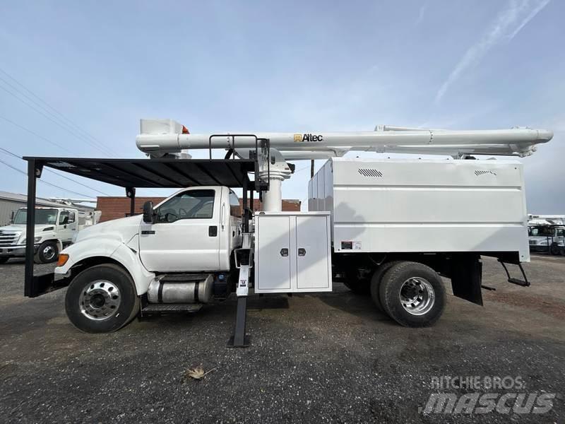 Ford F-750 Lastbilmonterede lifte
