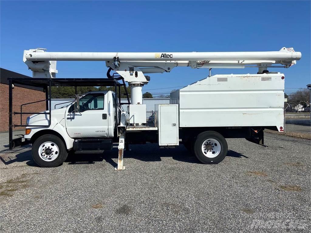 Ford F-750 Lastbilmonterede lifte