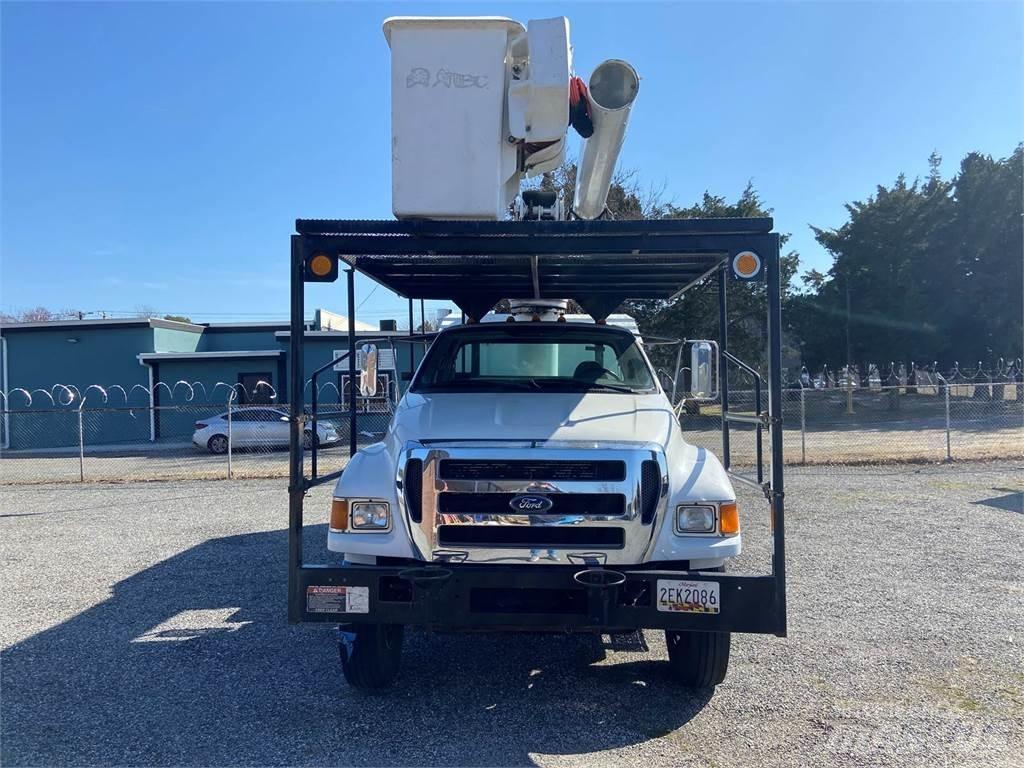 Ford F-750 Lastbilmonterede lifte