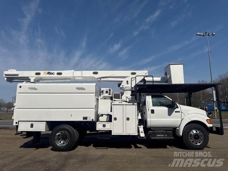 Ford F-750 Lastbilmonterede lifte