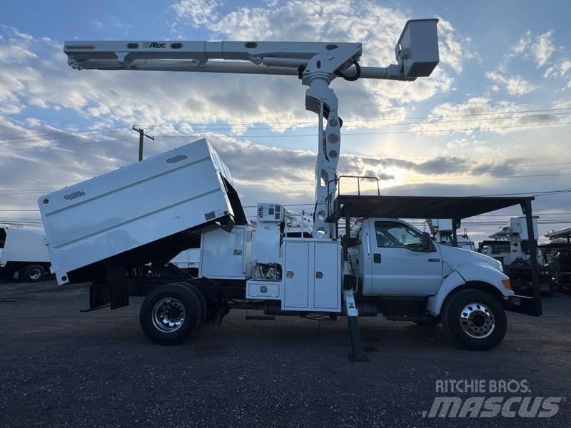 Ford F-750 Lastbilmonterede lifte