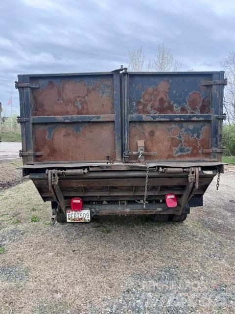 Ford F-750 Lastbiler med tip