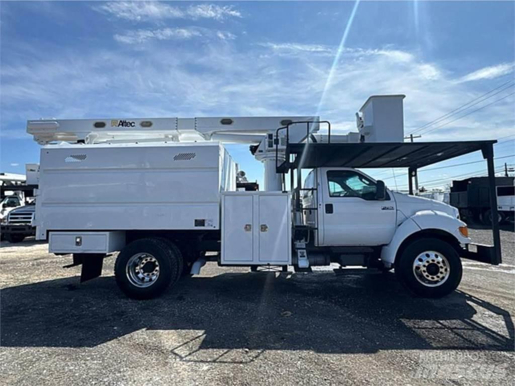 Ford F-750 Lastbilmonterede lifte