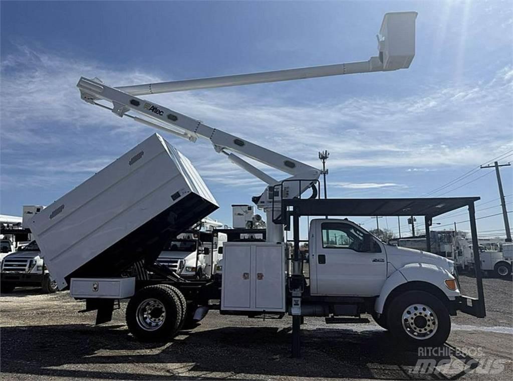 Ford F-750 Lastbilmonterede lifte