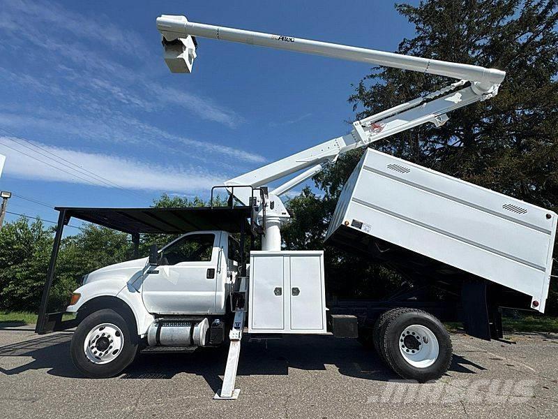 Ford F-750 Lastbilmonterede lifte