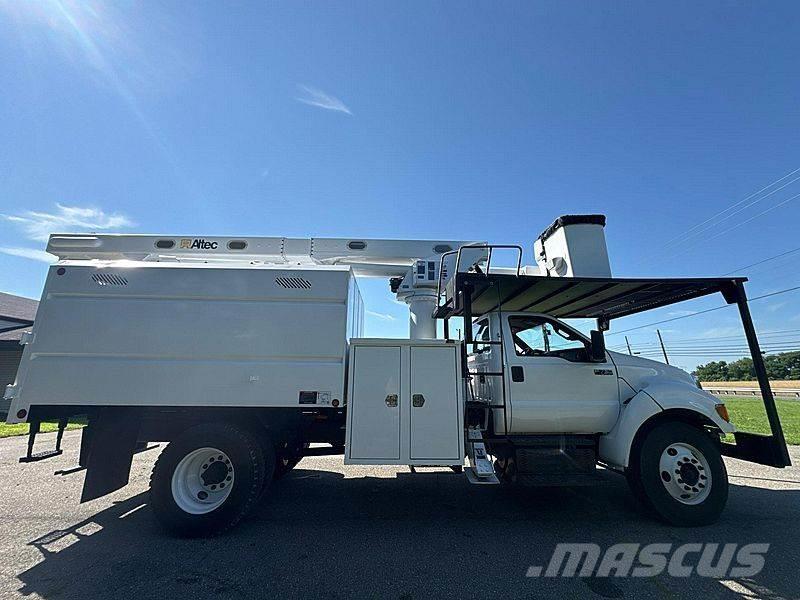 Ford F-750 Lastbilmonterede lifte