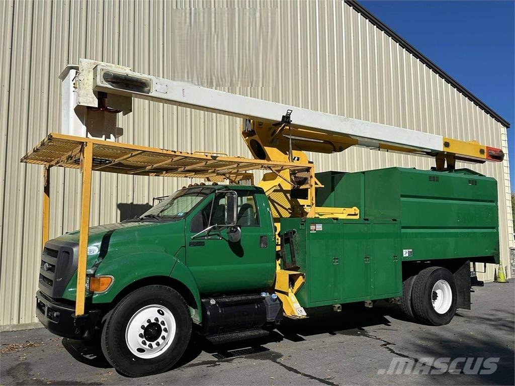 Ford F-750 Lastbilmonterede lifte