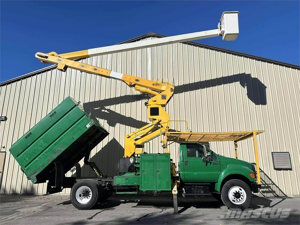 Ford F-750 Lastbilmonterede lifte