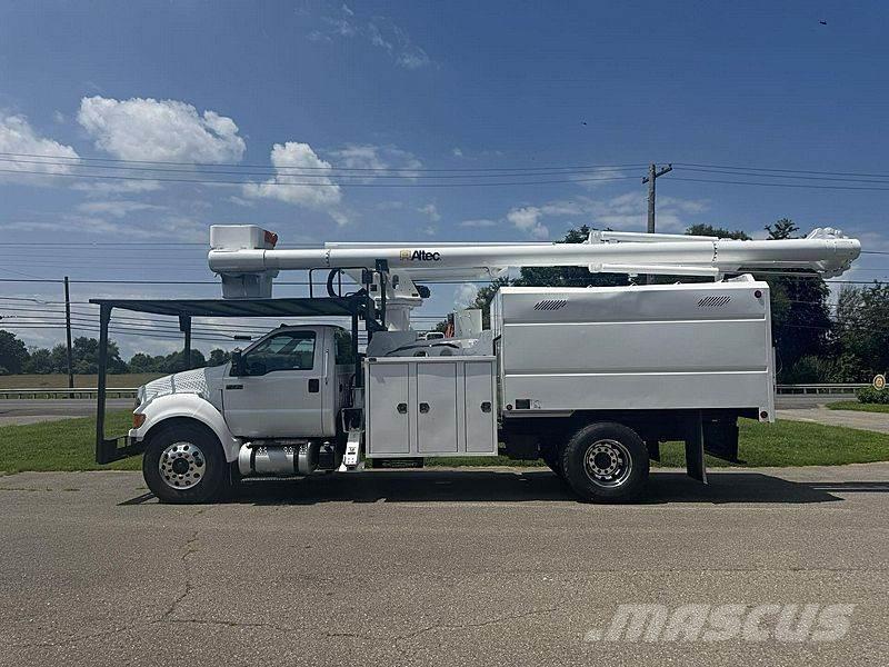Ford F-750 Lastbilmonterede lifte