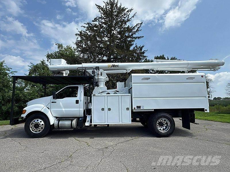 Ford F-750 Lastbilmonterede lifte