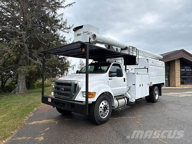 Ford F-750 Lastbilmonterede lifte