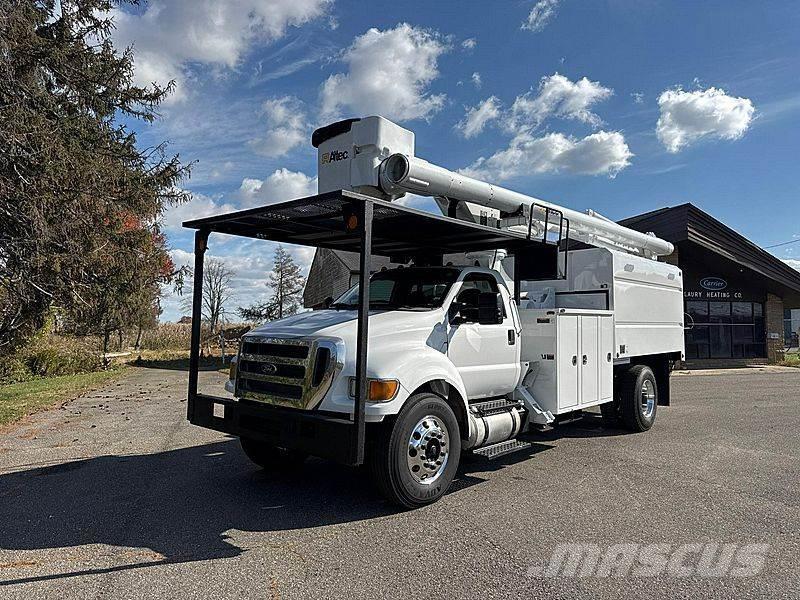 Ford F-750 Lastbilmonterede lifte